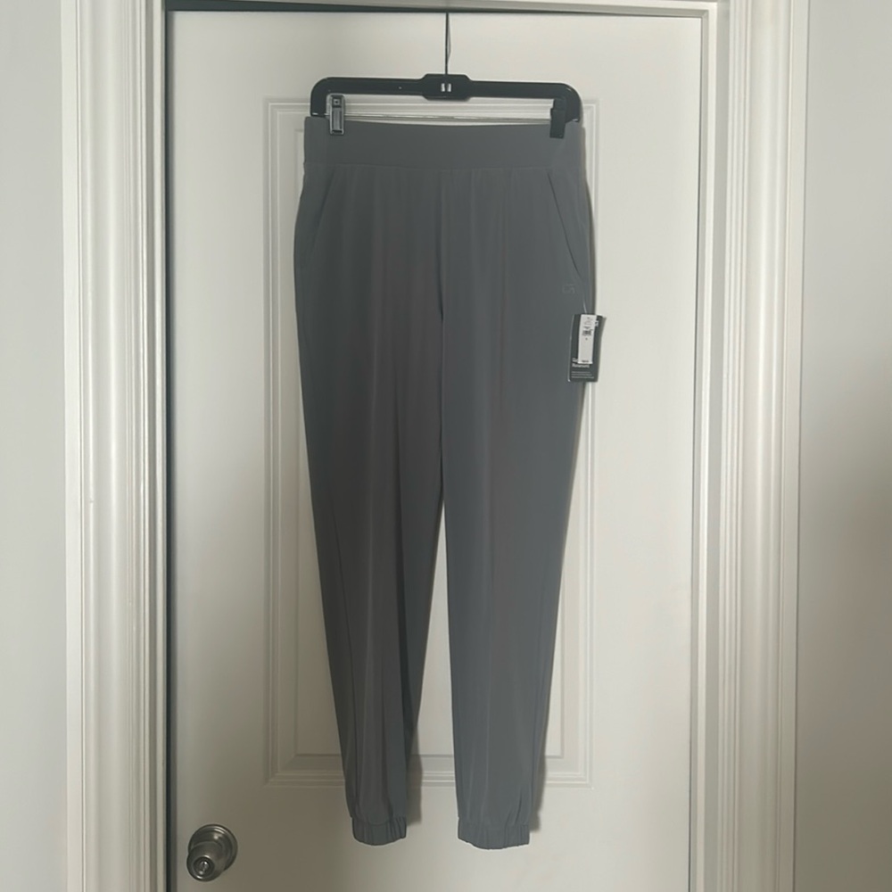 Gap Fit Runaround High Rise Jogger Pant in Grey Sz. Small New with Tags